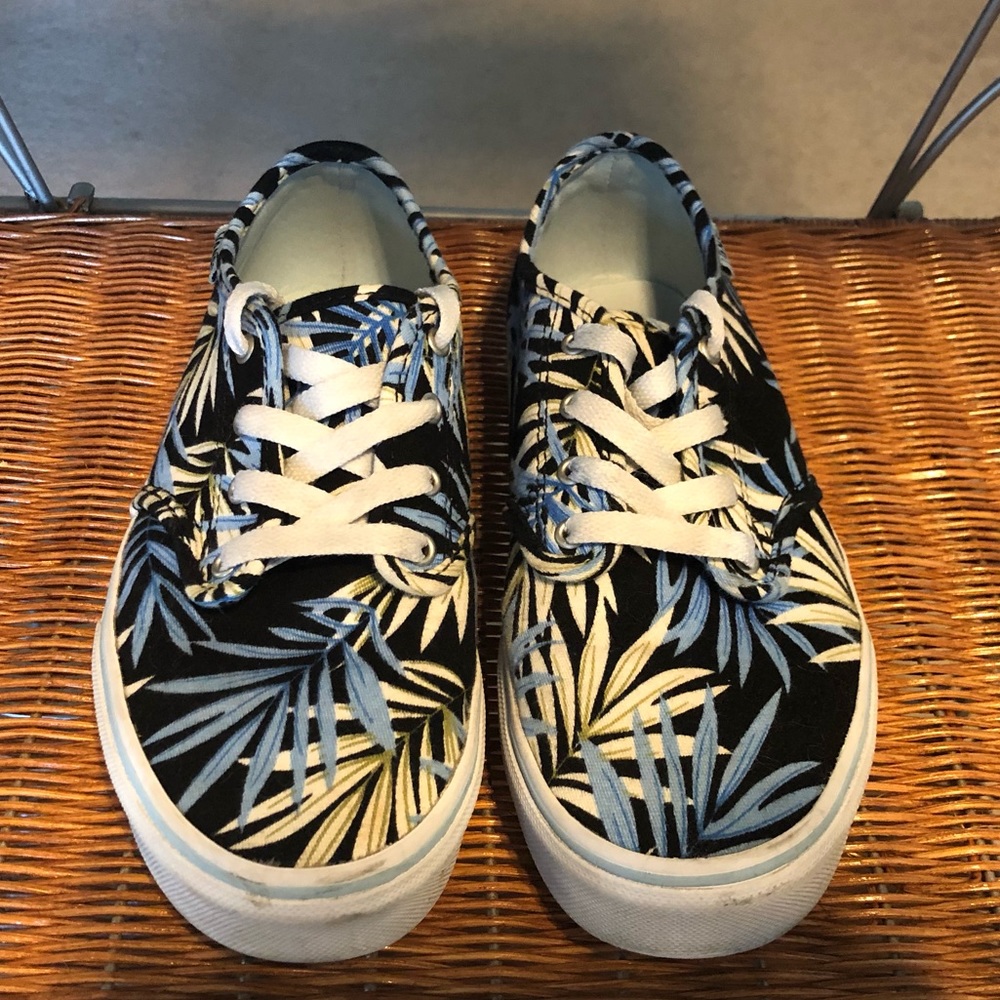 Vans Canvas Lace-up